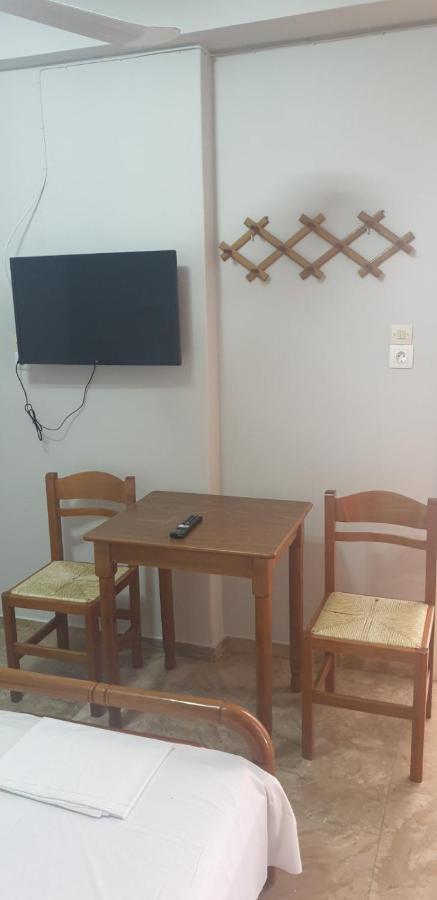 Pansion Marousa Methana Ngoại thất bức ảnh