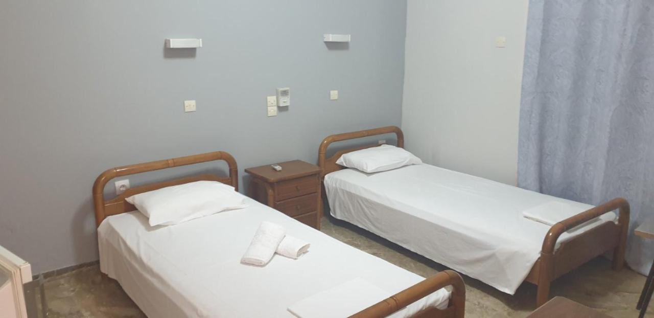 Pansion Marousa Methana Ngoại thất bức ảnh